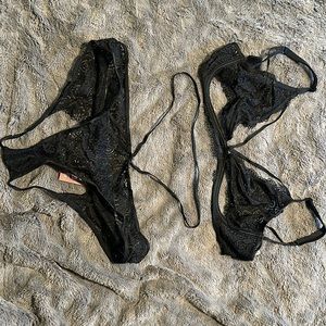 Adore me, lingerie set